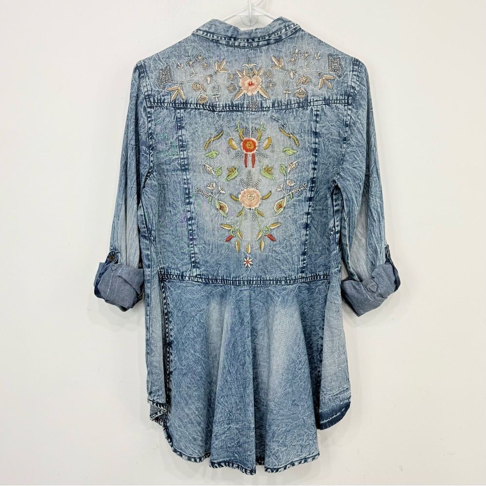 Lola P Embroidered Floral Sparkle Blue Factory Faded Cotton Peplum Tunic Blouse - Picture 5 of 13